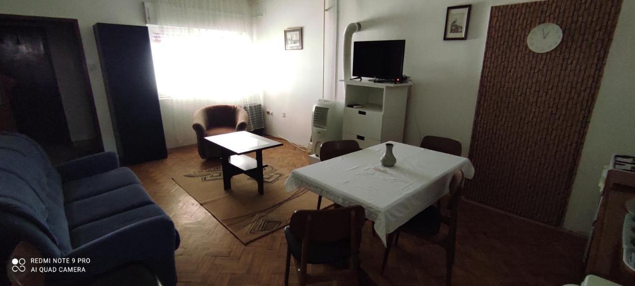 Apartmani Banatski Konak Зренянин Экстерьер фото